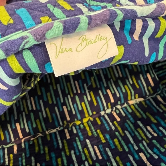 VERA BRADLEY Katalina Blue 2015 Grand Traveler Bag Duffle Green White Floral - Picture 14 of 15